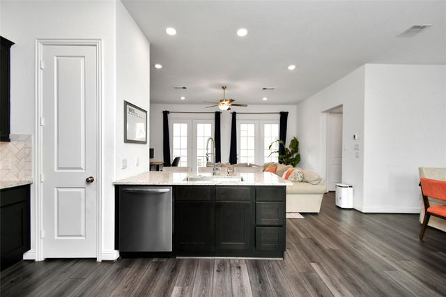 11012 Mikula Drive, Houston, TX 77043