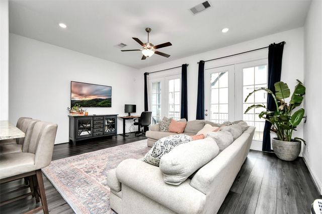 11012 Mikula Drive, Houston, TX 77043