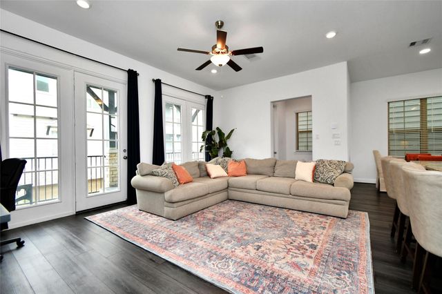 11012 Mikula Drive, Houston, TX 77043
