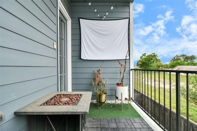 11012 Mikula Drive, Houston, TX 77043