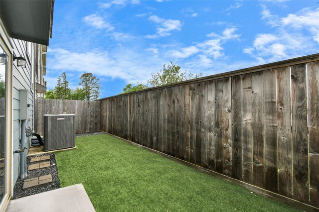 11012 Mikula Drive, Houston, TX 77043