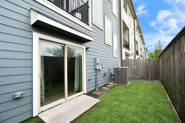 11012 Mikula Drive, Houston, TX 77043