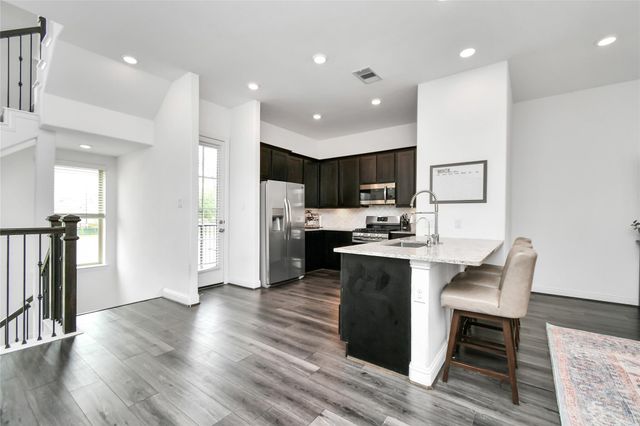11012 Mikula Drive, Houston, TX 77043