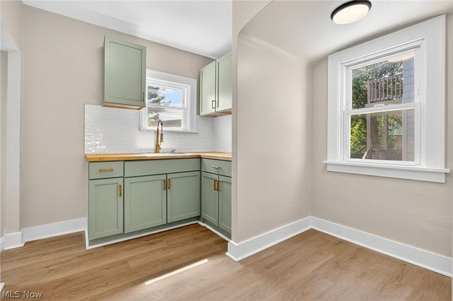 3615 W 147th Street, Cleveland, OH 44111