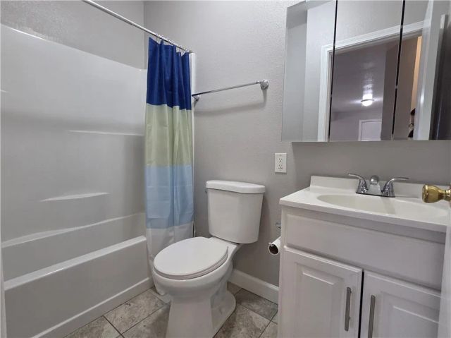 5448 Pomona, Los Angeles, CA 90022