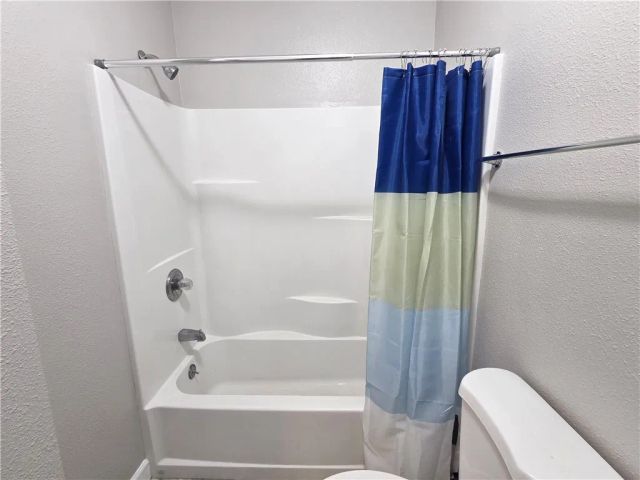 5448 Pomona, Los Angeles, CA 90022