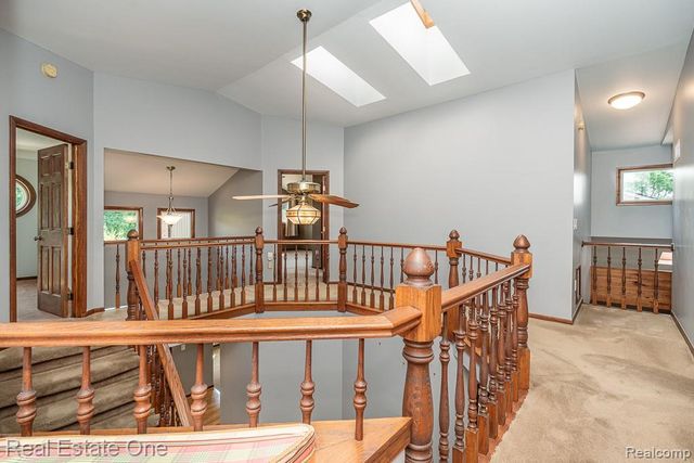 5129 Highmount Drive, Troy, MI 48098