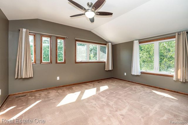 5129 Highmount Drive, Troy, MI 48098