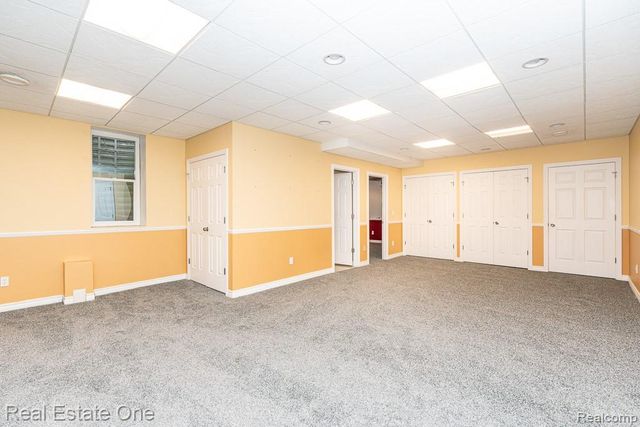 5129 Highmount Drive, Troy, MI 48098