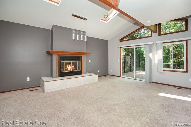 5129 Highmount Drive, Troy, MI 48098