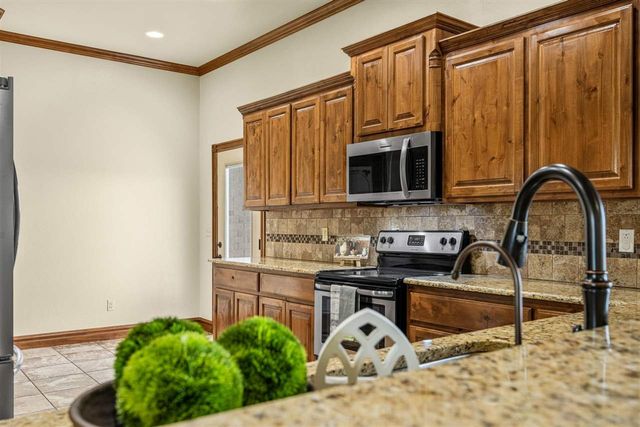 12091 NE Keeney Rd, Elgin, OK 73538