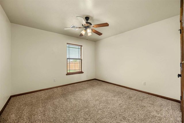 12091 NE Keeney Rd, Elgin, OK 73538