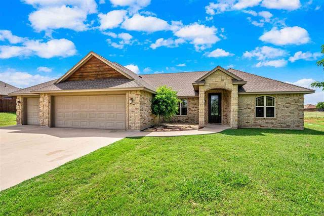 12091 NE Keeney Rd, Elgin, OK 73538