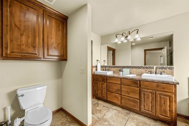 12091 NE Keeney Rd, Elgin, OK 73538