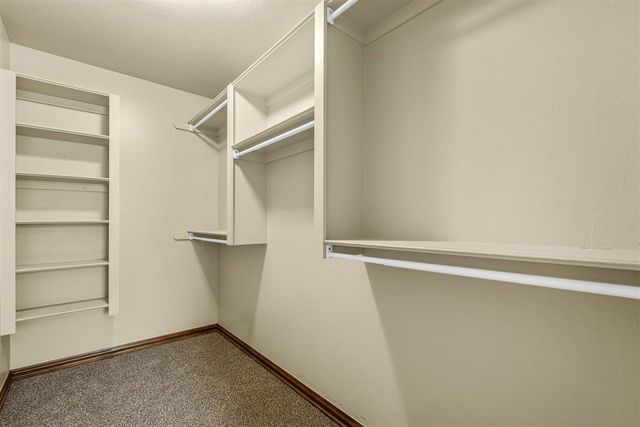 12091 NE Keeney Rd, Elgin, OK 73538