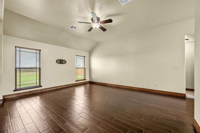 12091 NE Keeney Rd, Elgin, OK 73538