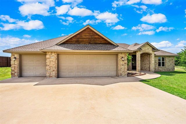 12091 NE Keeney Rd, Elgin, OK 73538