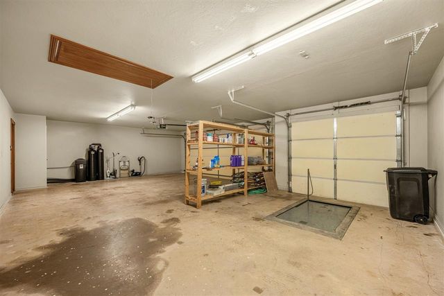 12091 NE Keeney Rd, Elgin, OK 73538