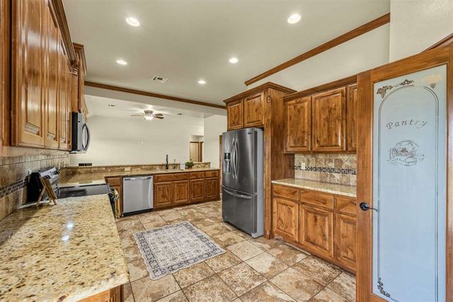 12091 NE Keeney Rd, Elgin, OK 73538