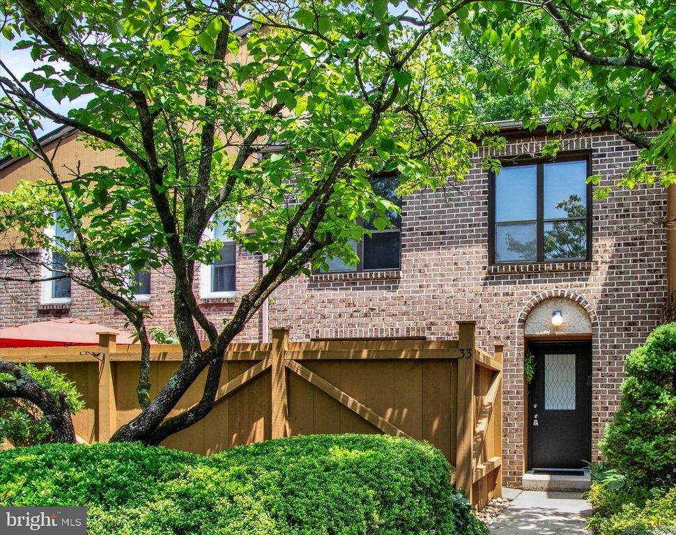 33 PINEHURST CT, Reading, PA 19607
