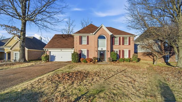 8882 CHIMNEYROCK BLVD, Cordova, TN 38016