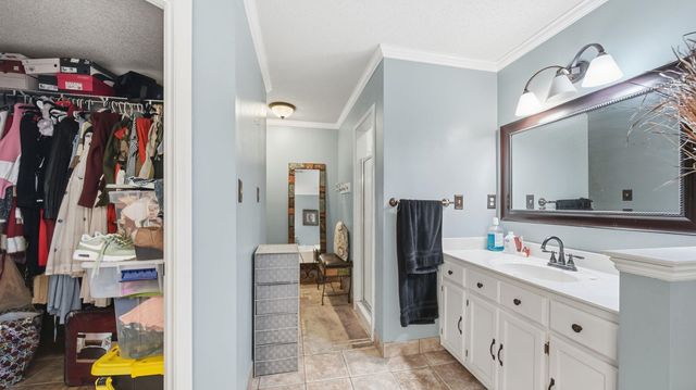 8882 CHIMNEYROCK BLVD, Cordova, TN 38016