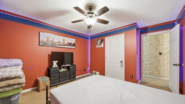 8882 CHIMNEYROCK BLVD, Cordova, TN 38016