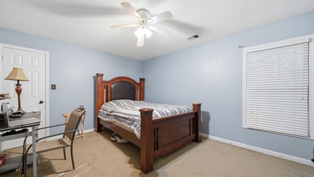 8882 CHIMNEYROCK BLVD, Cordova, TN 38016