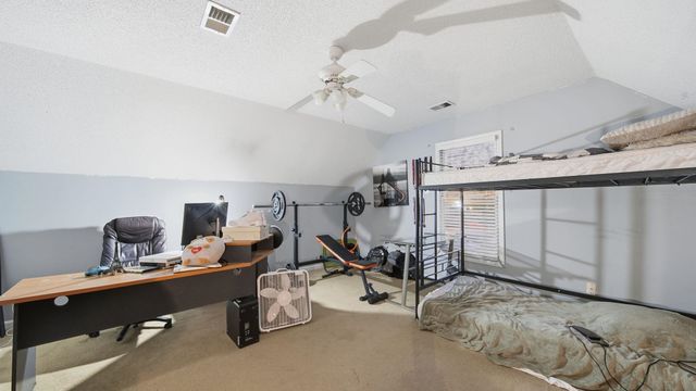 8882 CHIMNEYROCK BLVD, Cordova, TN 38016