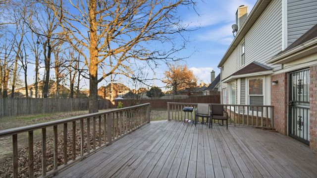 8882 CHIMNEYROCK BLVD, Cordova, TN 38016