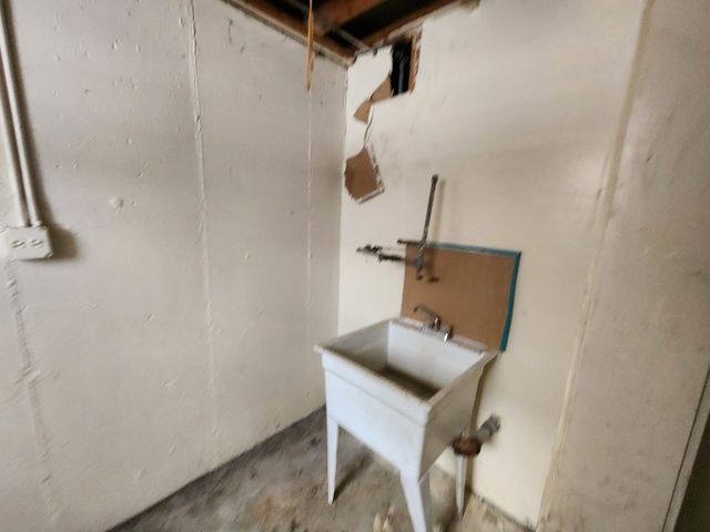 6717 S Rhodes Avenue, Chicago, IL 60637