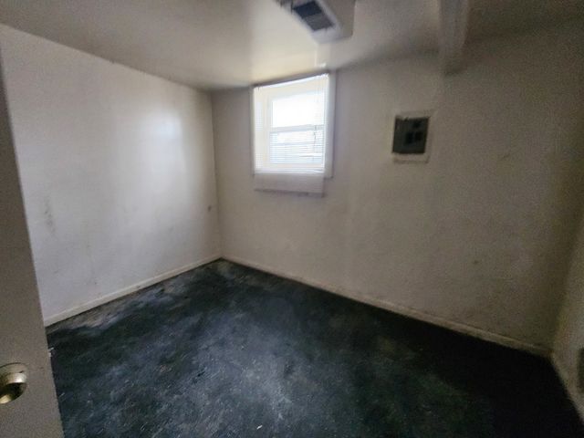 6717 S Rhodes Avenue, Chicago, IL 60637