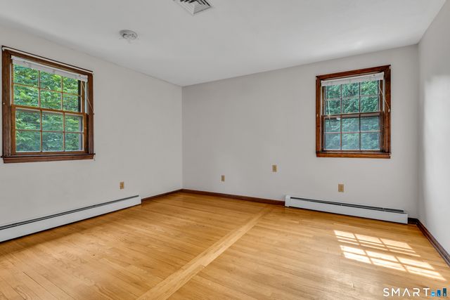 289 South Hoop Pole Road, Guilford, CT 06437