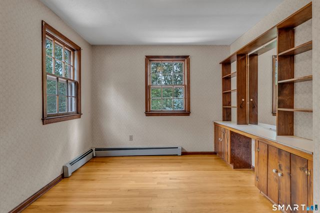 289 South Hoop Pole Road, Guilford, CT 06437
