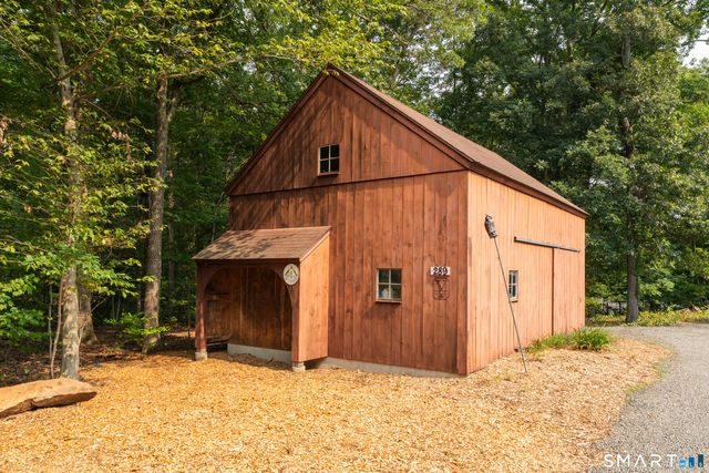 289 South Hoop Pole Road, Guilford, CT 06437