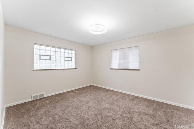 19300 Greydale Avenue, Detroit, MI 48219