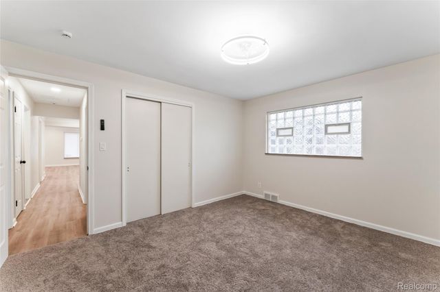 19300 Greydale Avenue, Detroit, MI 48219