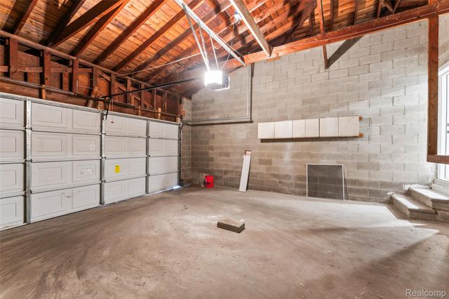 19300 Greydale Avenue, Detroit, MI 48219