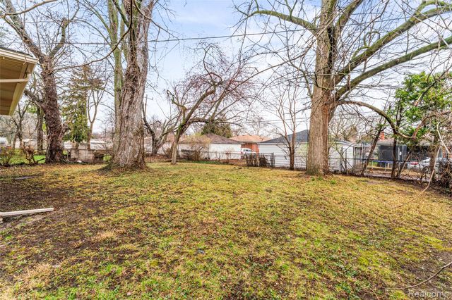 19300 Greydale Avenue, Detroit, MI 48219