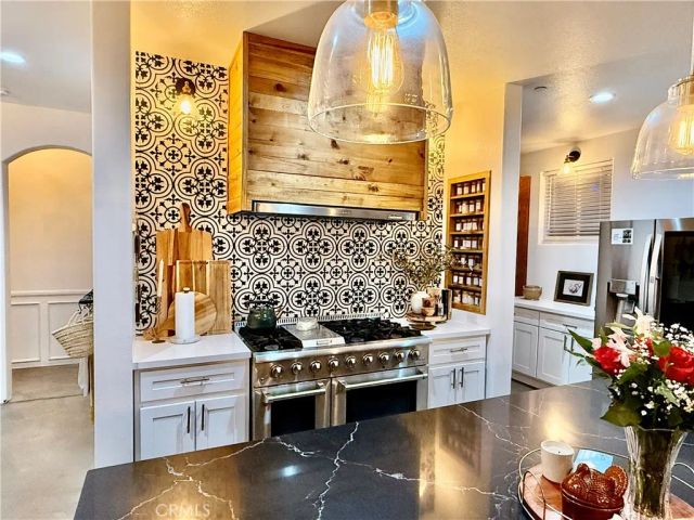 10773 Mills Road, Apple Valley, CA 92308