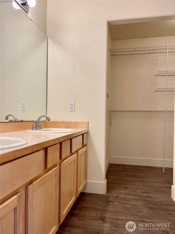 18711 10th Avenue SE, Bothell, WA 98012