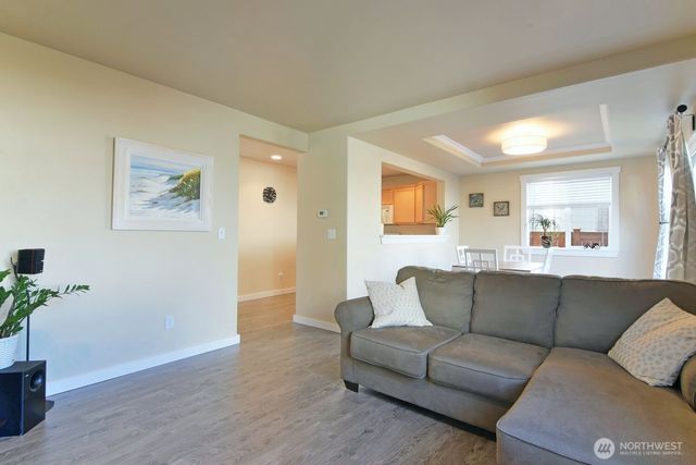 18711 10th Avenue SE, Bothell, WA 98012