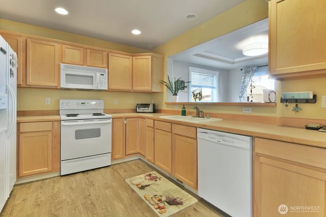 18711 10th Avenue SE, Bothell, WA 98012