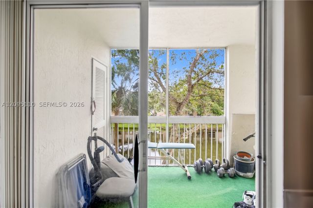 9833 Westview Dr 835, Coral Springs, FL 33076