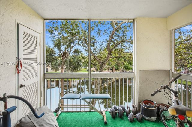 9833 Westview Dr 835, Coral Springs, FL 33076