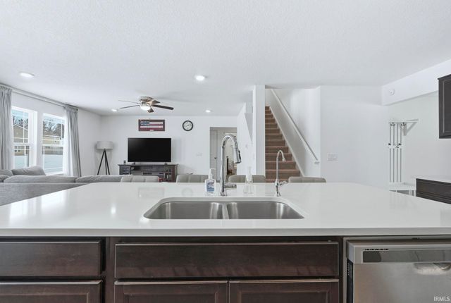 1224 Mount Isa Place, Fort Wayne, IN 46845