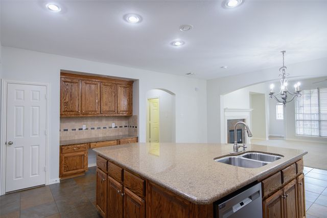 926 Sloan Drive, Allen, TX 75013