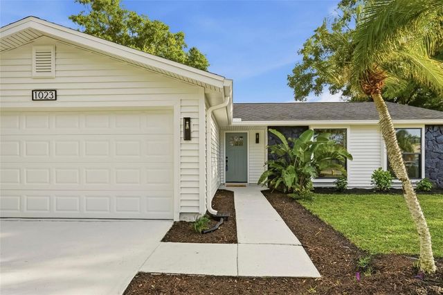 1023 MINEOLA CIRCLE, Palm Harbor, FL 34683