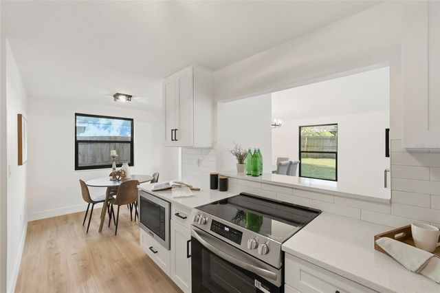 1023 MINEOLA CIRCLE, Palm Harbor, FL 34683