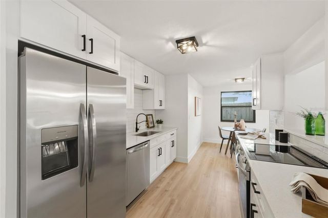 1023 MINEOLA CIRCLE, Palm Harbor, FL 34683